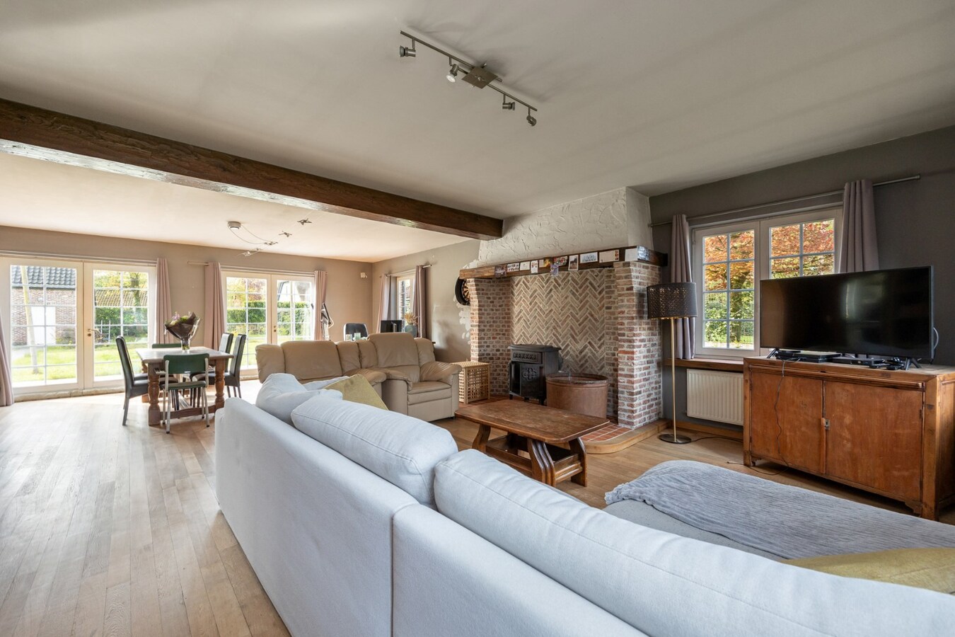 Villa met 3 slaapkamers op een mooi perceel van 1.606 m²  te Zoersel 