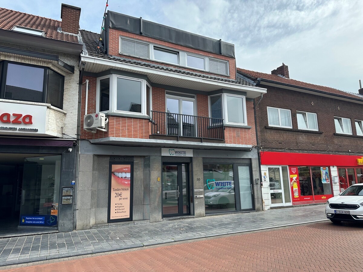 Verzorgd , instapklaar handelsgelijkvloers 