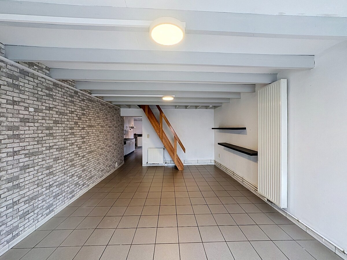 Praktische woning met 3 slaapkamers en tuin in centrum Zomergem 