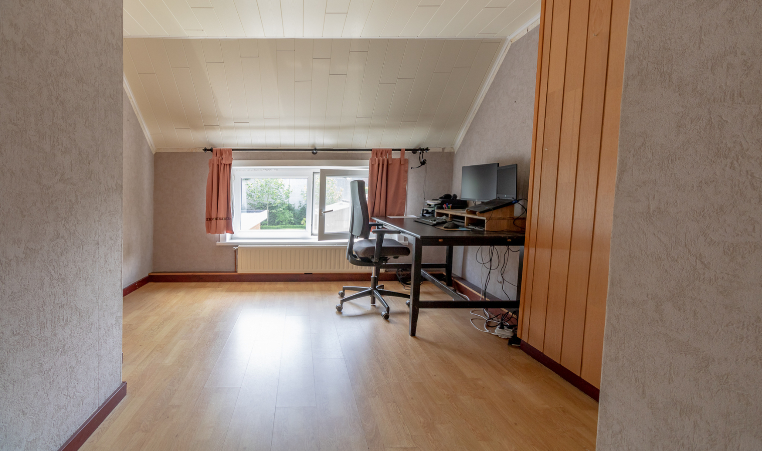 Rustig gelegen alleenstaande woning te Torhout 