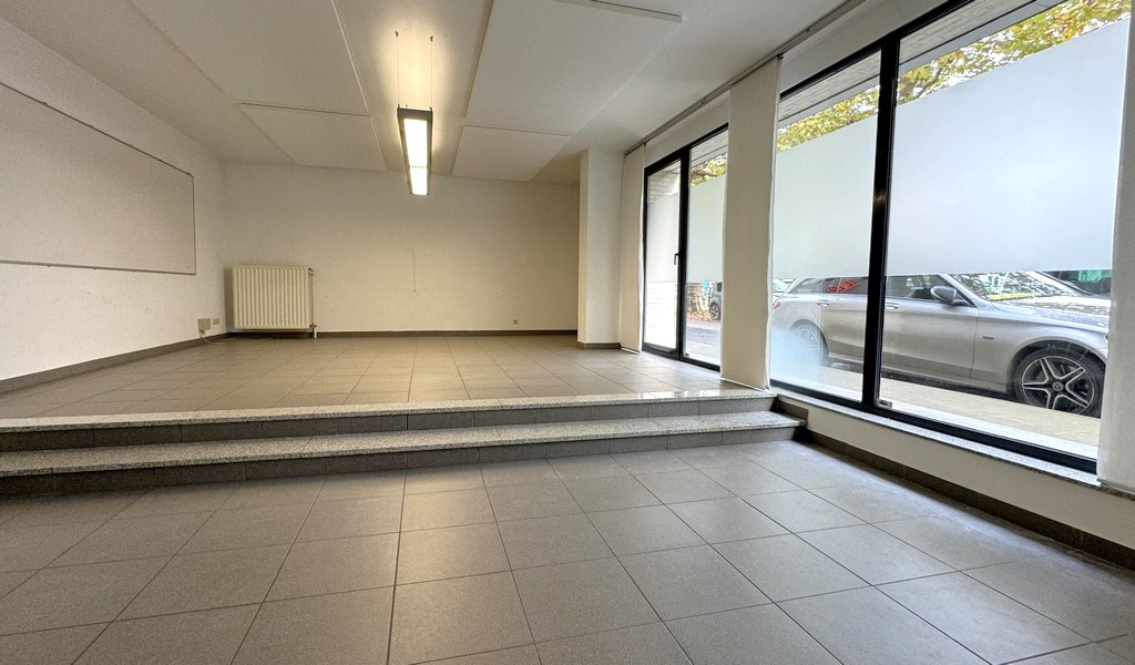 Rustig gelegen kantoren te huur vlakbij centrum Gent