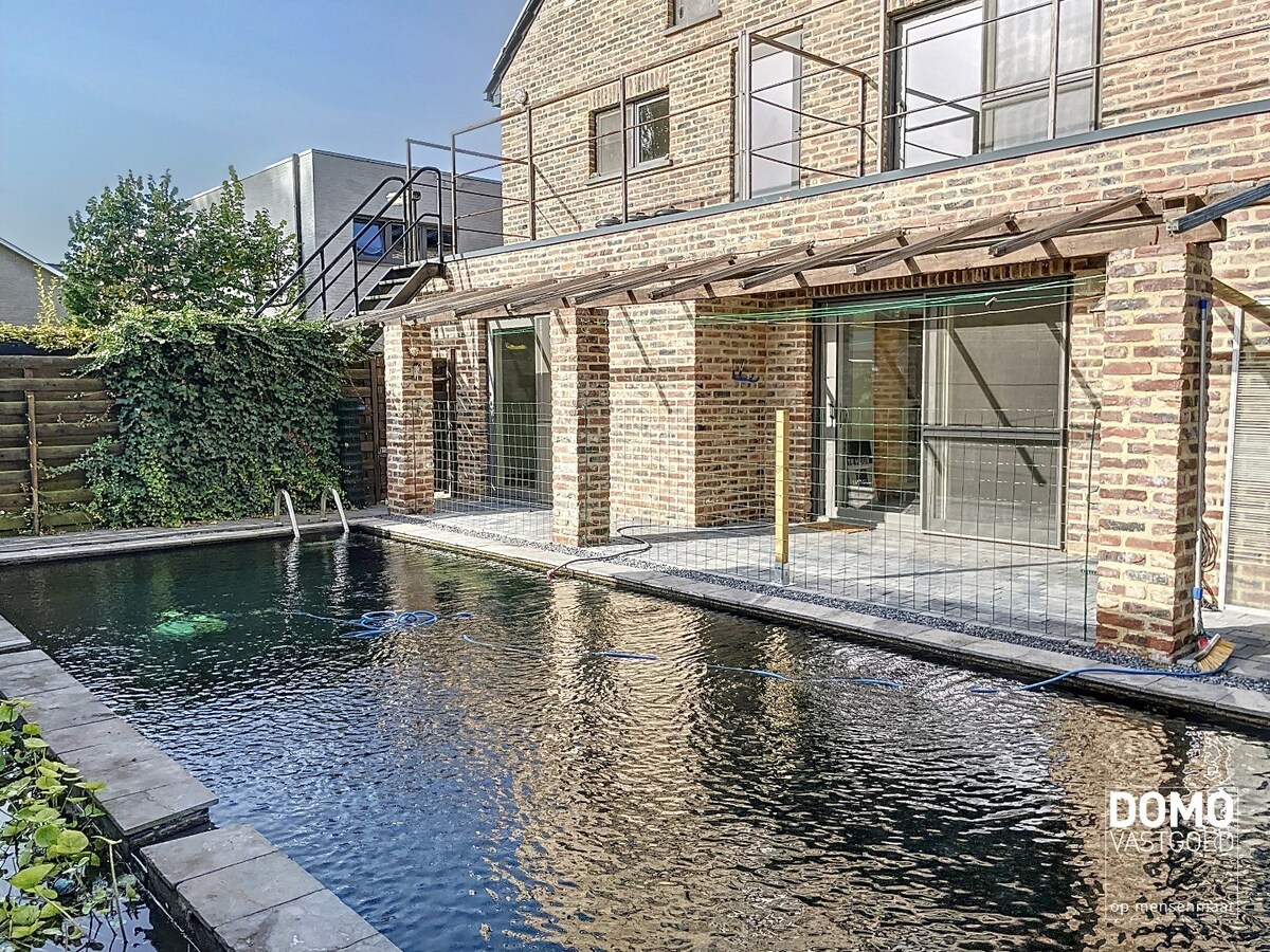 Luxe appartement met zwemvijver  in Herk-de-Stad, label A. 