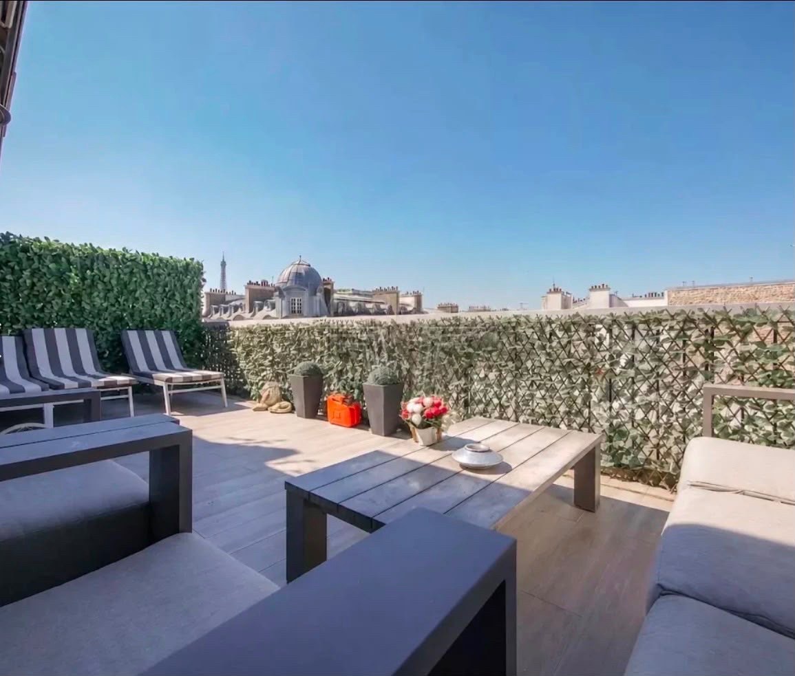 Exclusief éénslaapkamerappartement op de 7e verdieping met zicht op de Eiffeltoren – Parijs XVI 