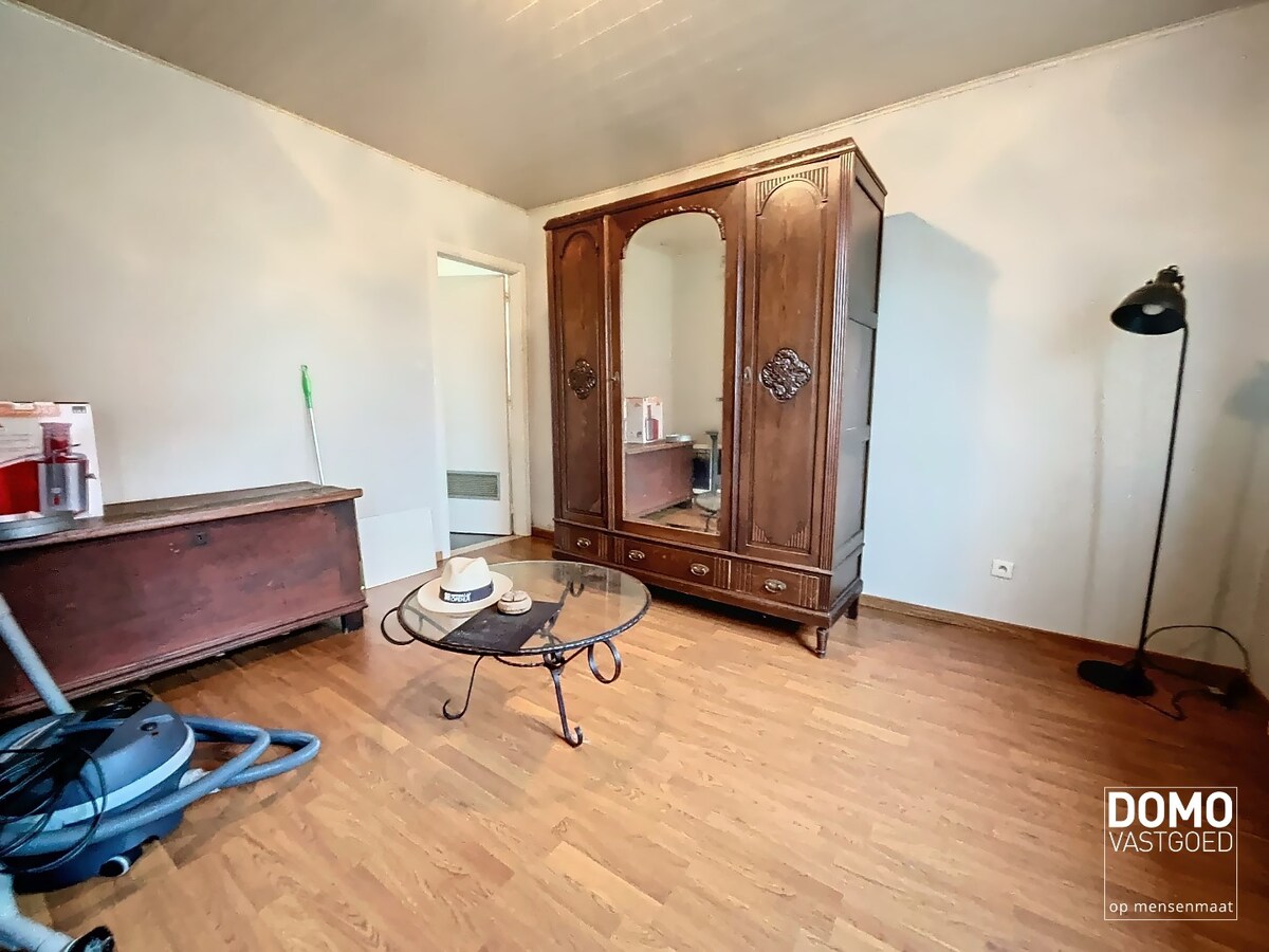 Half open bebouwing met 3 slaapkamers te Herk-de-Stad - 161m² 