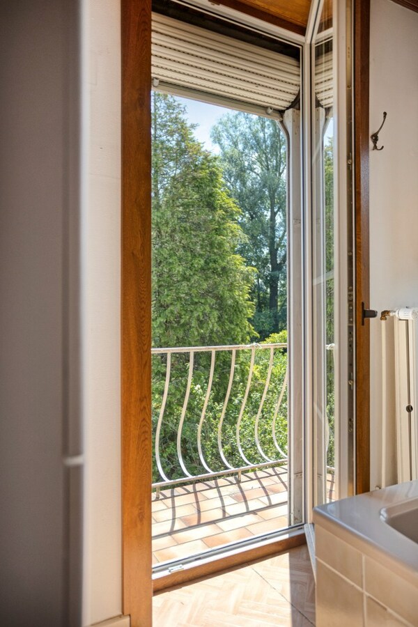 Karaktervolle halfopen villa met prachtige tuin op toplocatie in Tienen 
