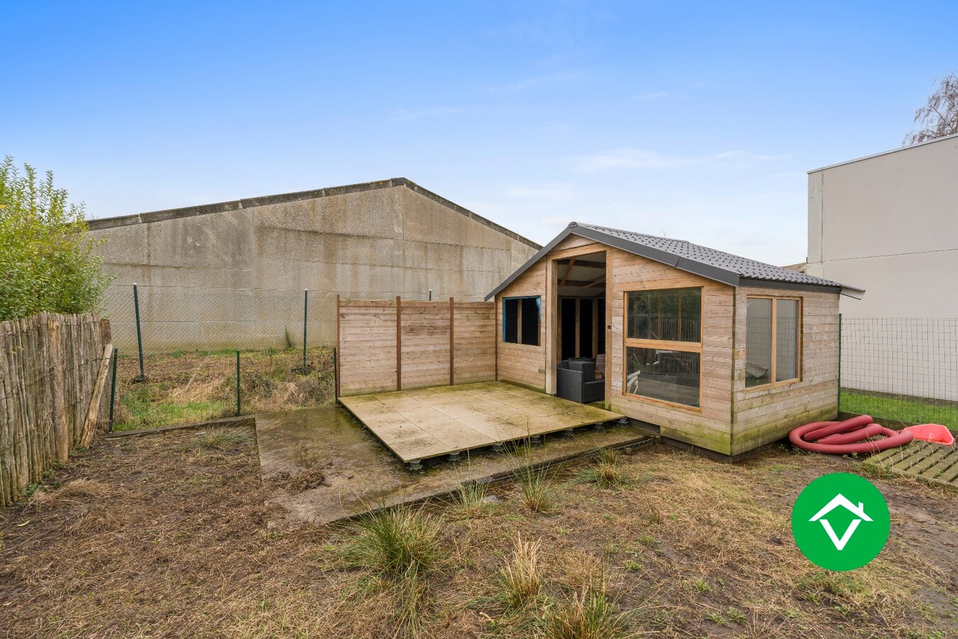 Energiezuinige, instapklare gezinswoning op 716 m² met zonnige tuin en vlotte verbindingen 