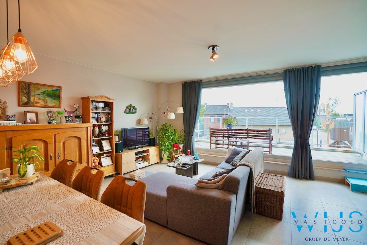 Instapklaar &amp; energiezuinig appartement te centrum Ertvelde ! 