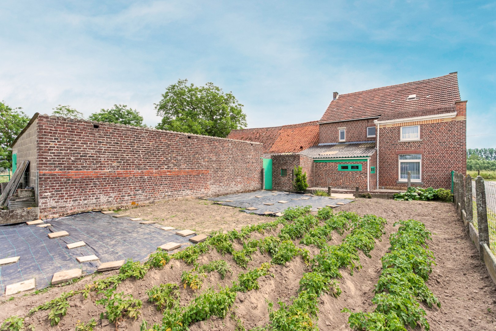 Authentieke hoeve in het landelijke Oetingen 