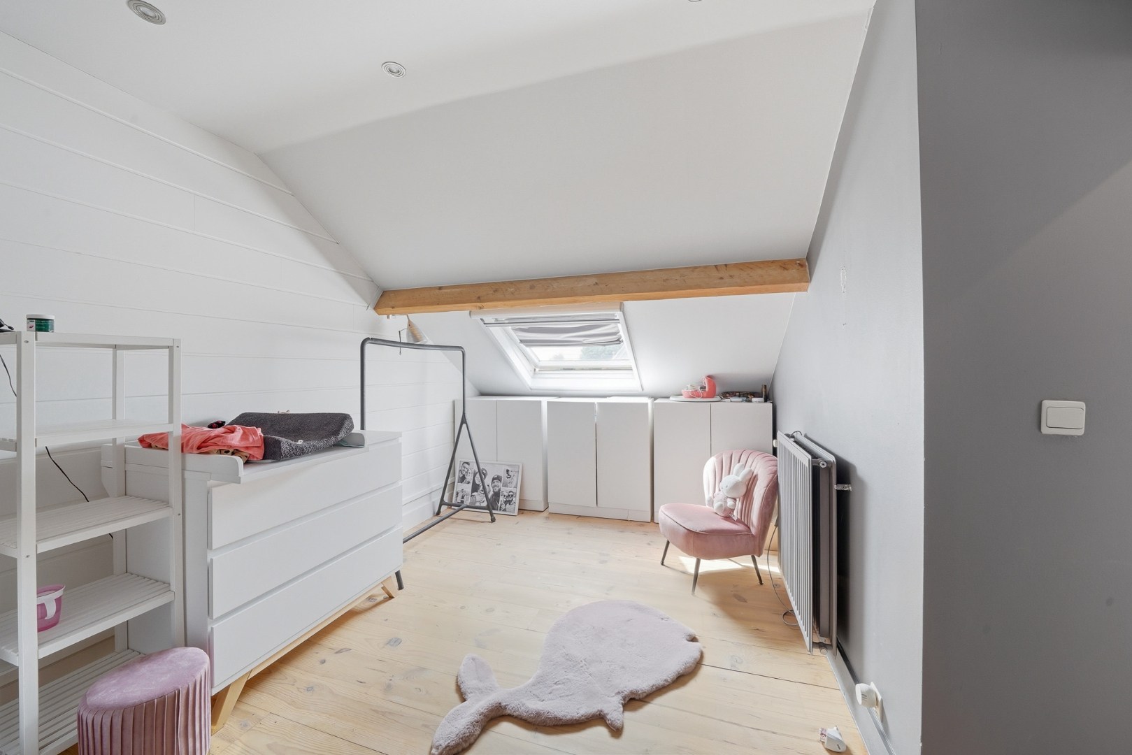 Duplex-appartement van 165 m² met garage, carport en zonnig terras in de Vicognewijk 