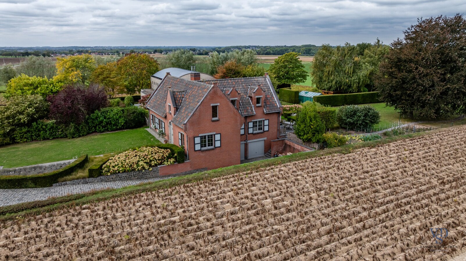 Tijdloos wonen, midden in 't groen. 