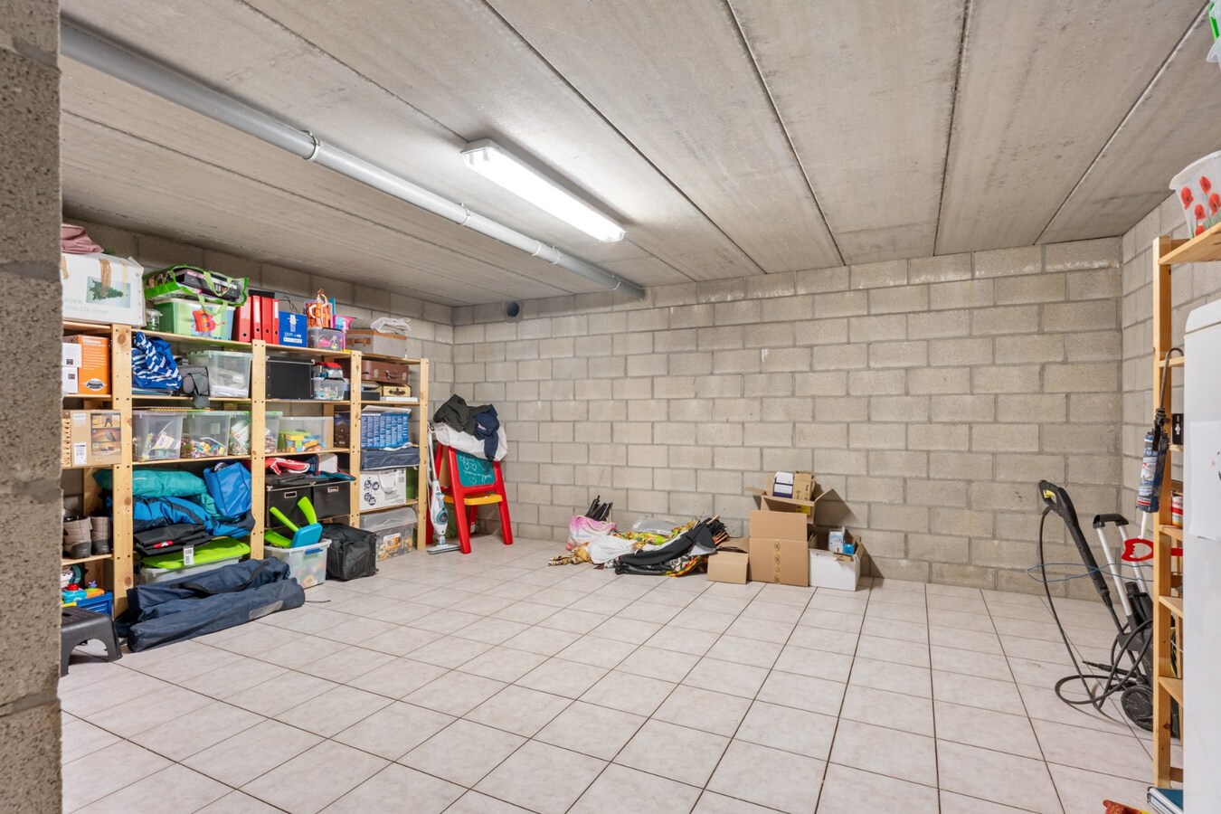 Recente, goed afgewerkte gezinswoning op een perceel van 5a15ca nabij het dorpscentrum van Opoeteren! 