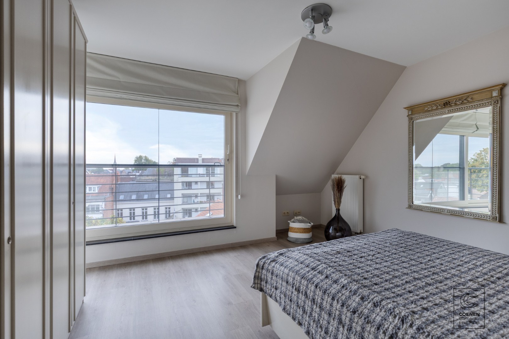 Prachtig duplux appartement met een bew. opp. van 120 m², twee slpk en 2 x terras op een absolute toplocatie te  centrum Lier! 