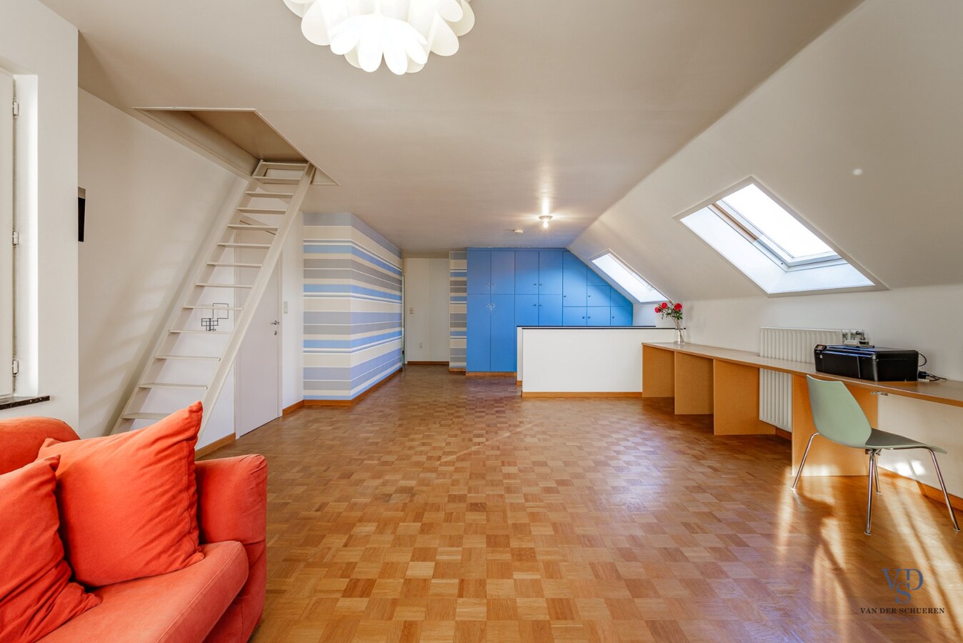 Tijdloze villa met praktijkruimtes 