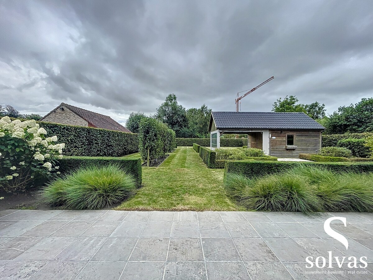 Ruime villa met prachtige tuin! 