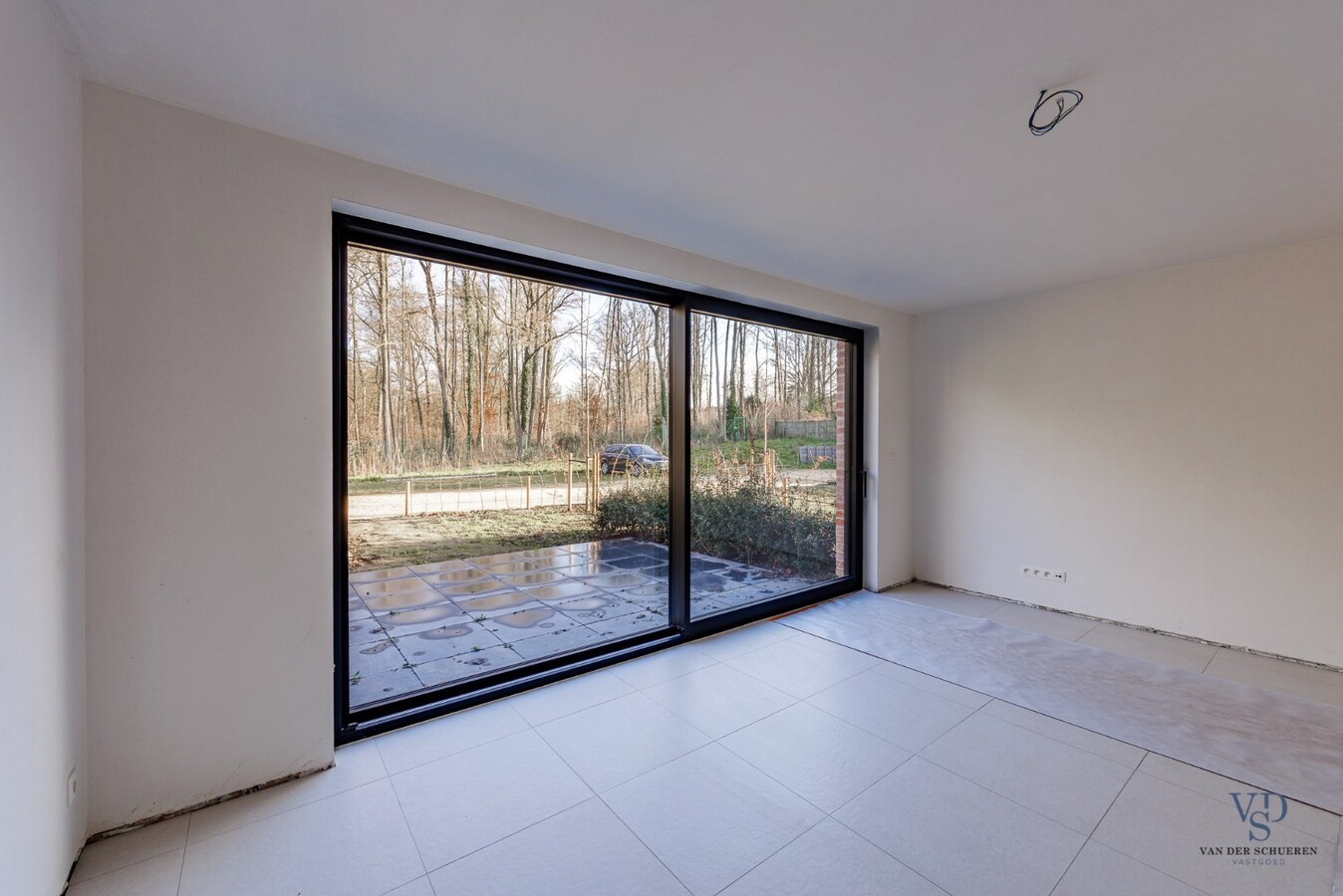 Landelijke nieuwbouwwoning in hartje Dikkelvenne. 