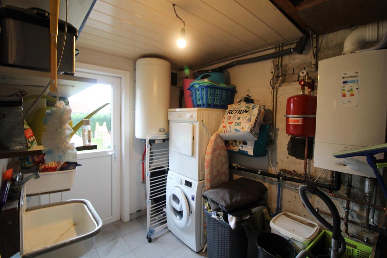 Alleenstaande woning met 3 slaapkamers te Woumen 