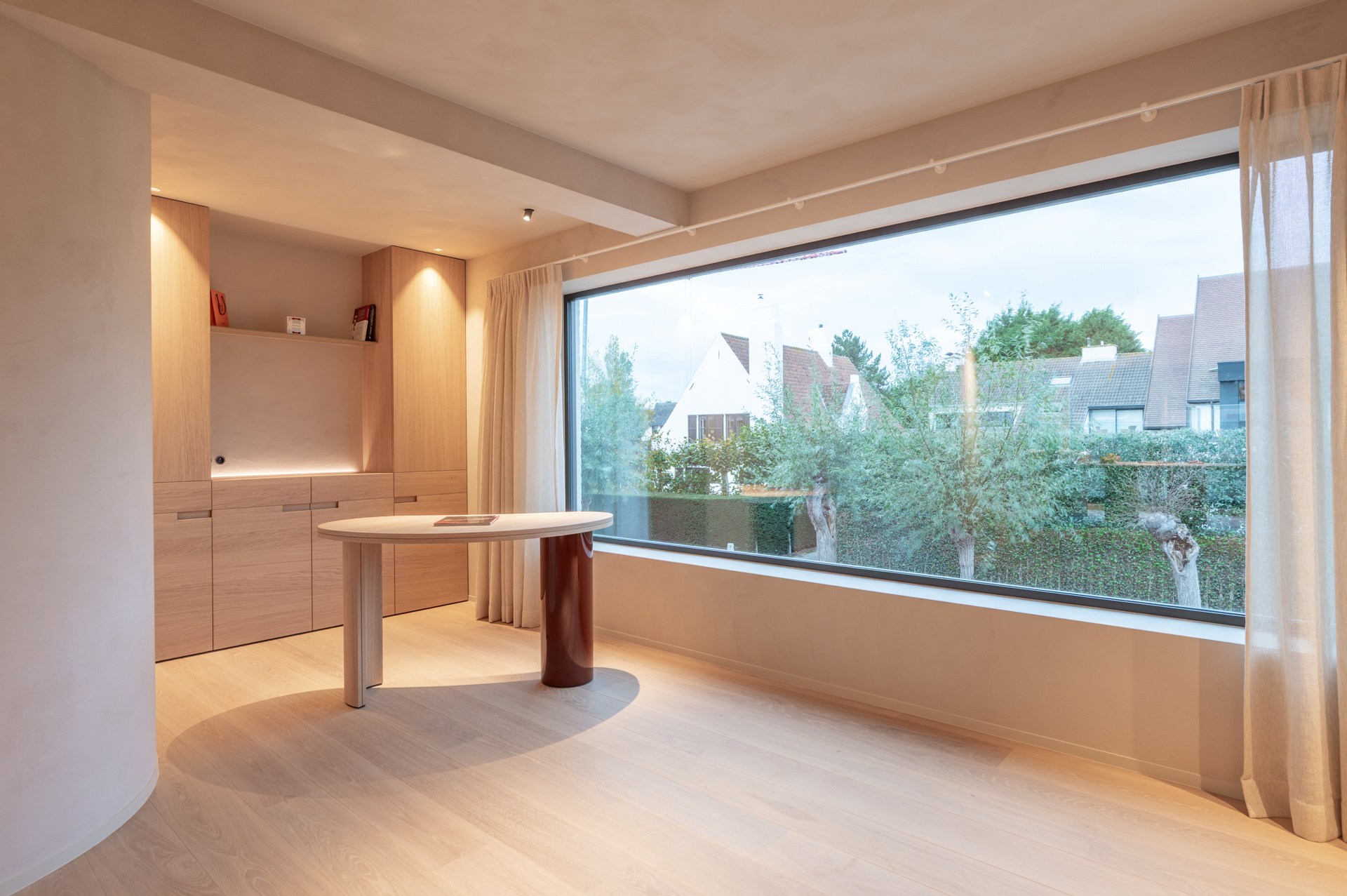 Luxe, comfort kortom een prachtig gerenoveerde woning in hartje Knokke. 