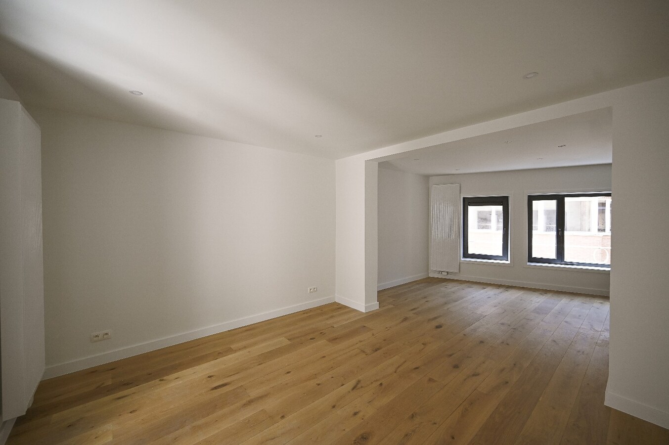 KNAP CENTRAAL GELEGEN GERENOVEERD APPARTEMENT 
