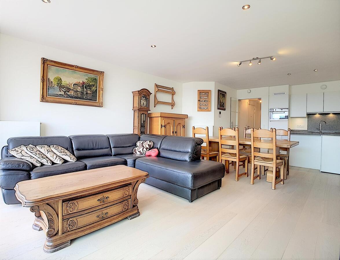 Zeer recent (°2017) woonappartement op de Rederskaai mét autostandplaats - Zeebrugge 