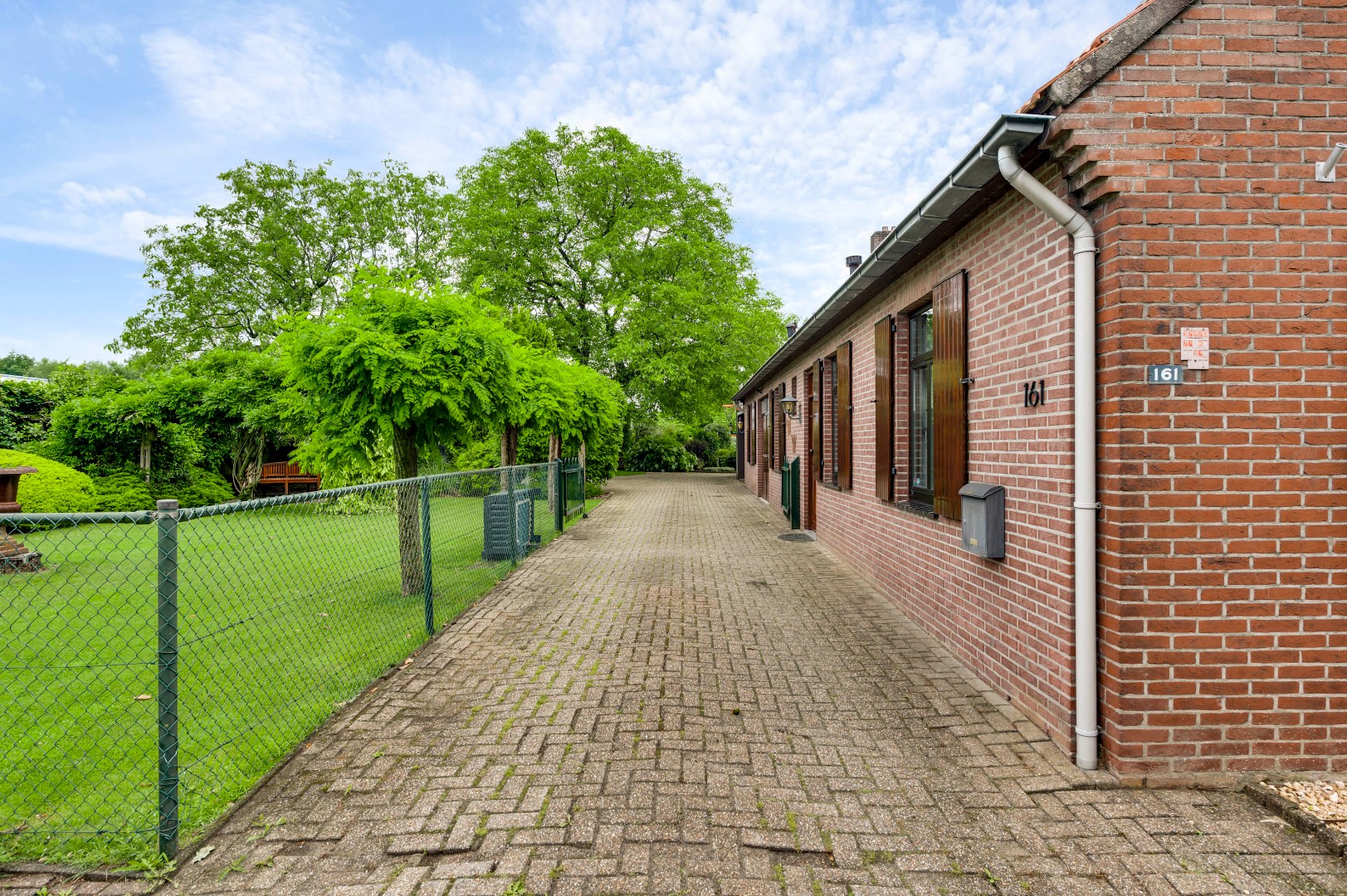 Woonboerderij te koop in Weert