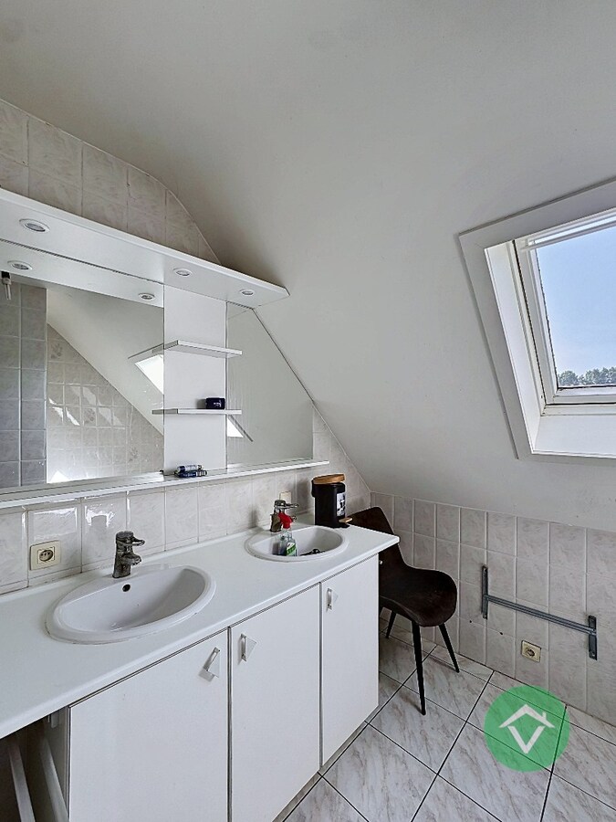Woning met 3 slaapkamers en garage te Ichtegem 