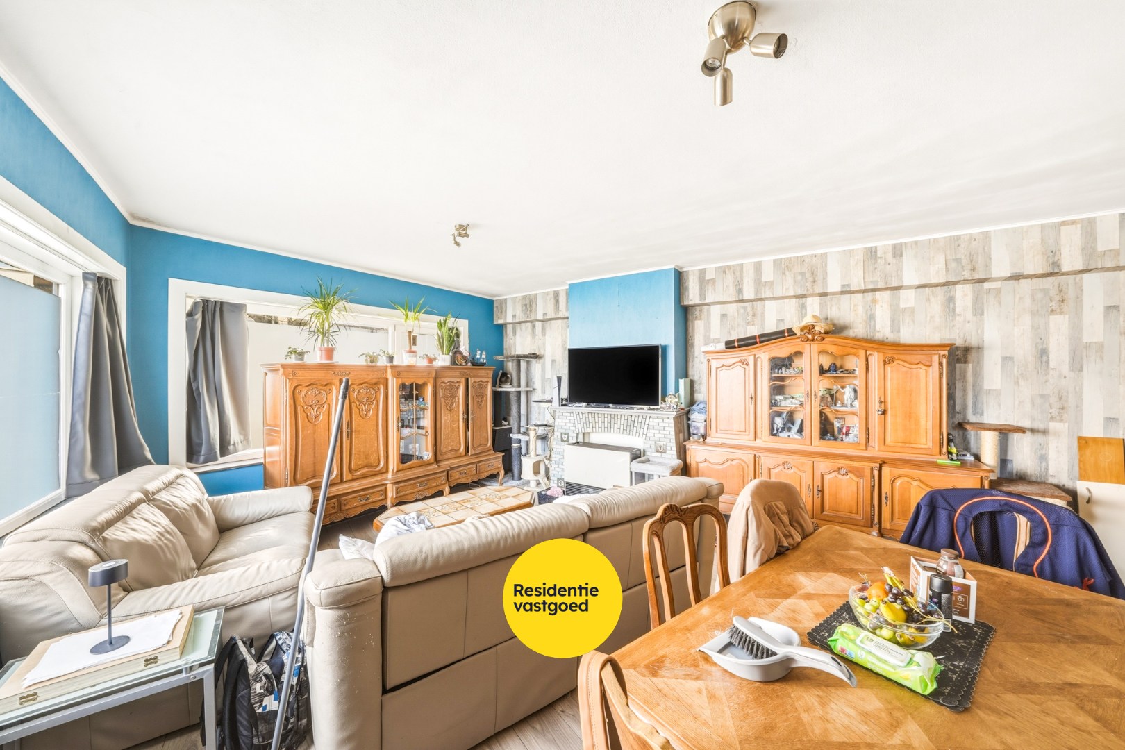 Opbrengsteigendom met 4 (vergunde) appartementen en garage te Bredene - Rendement 6,12% 