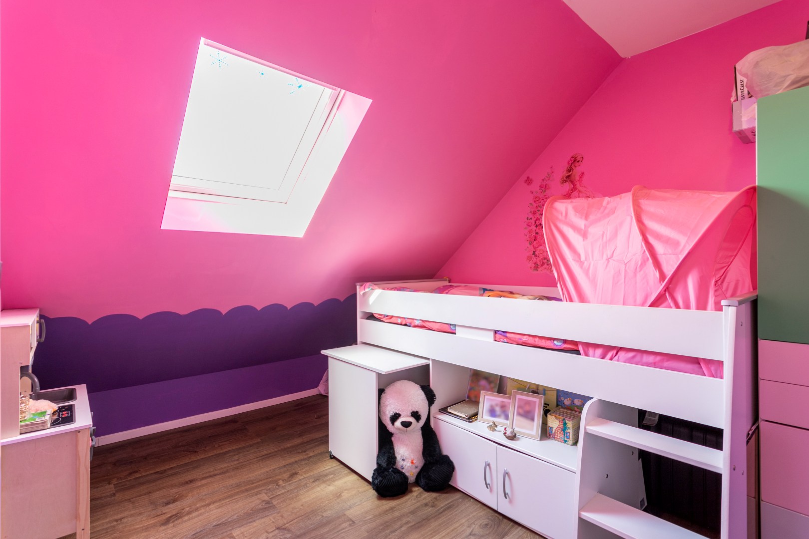 Instapklare woning met 3 slpk. , tuin en terras te Lembeek 