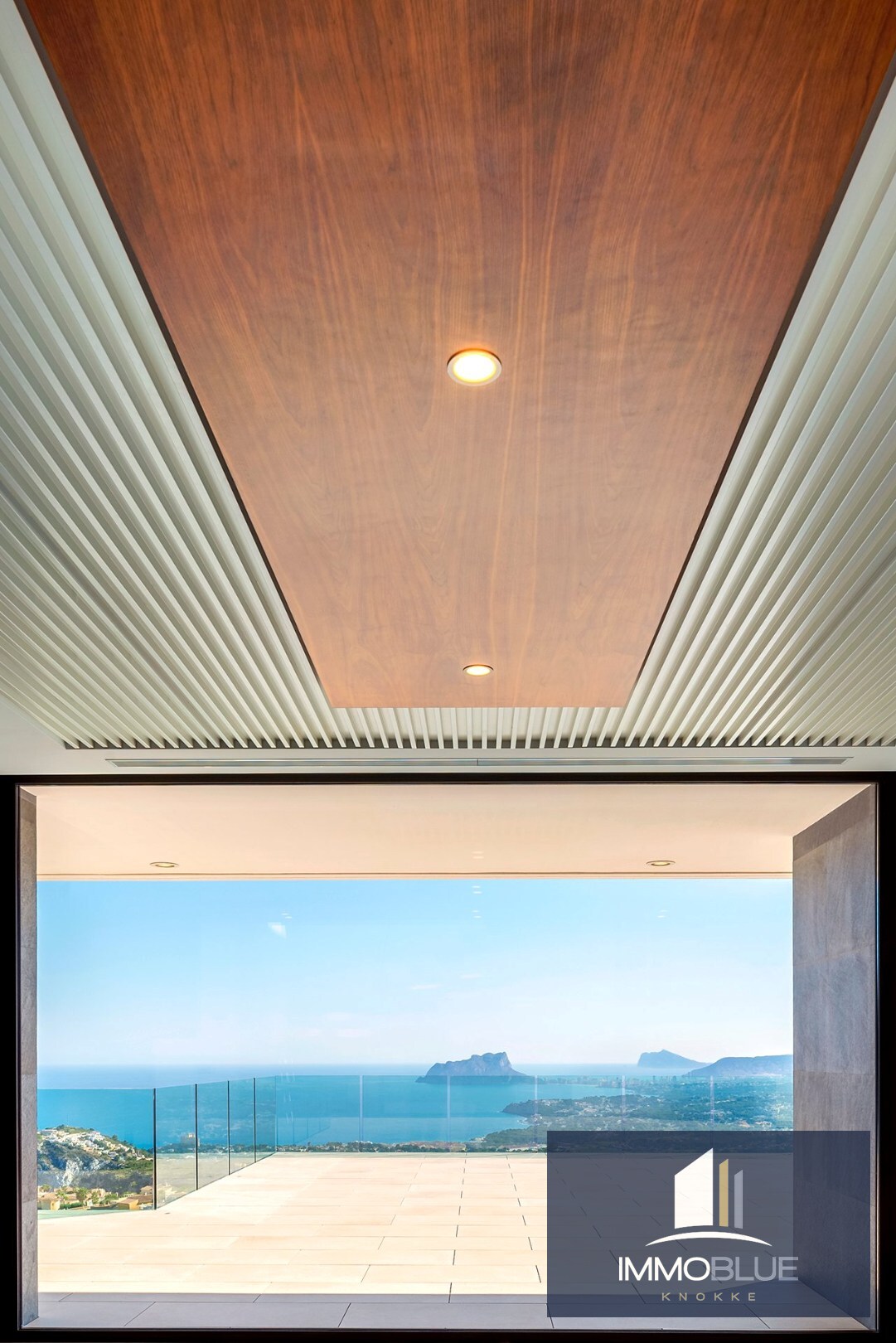 Moderne luxe met spectaculair zeezicht in Cumbre del Sol. 