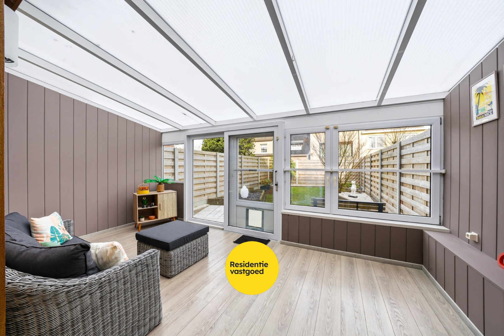 Instapklare bel-étagewoning met dubbele garage te Stene 