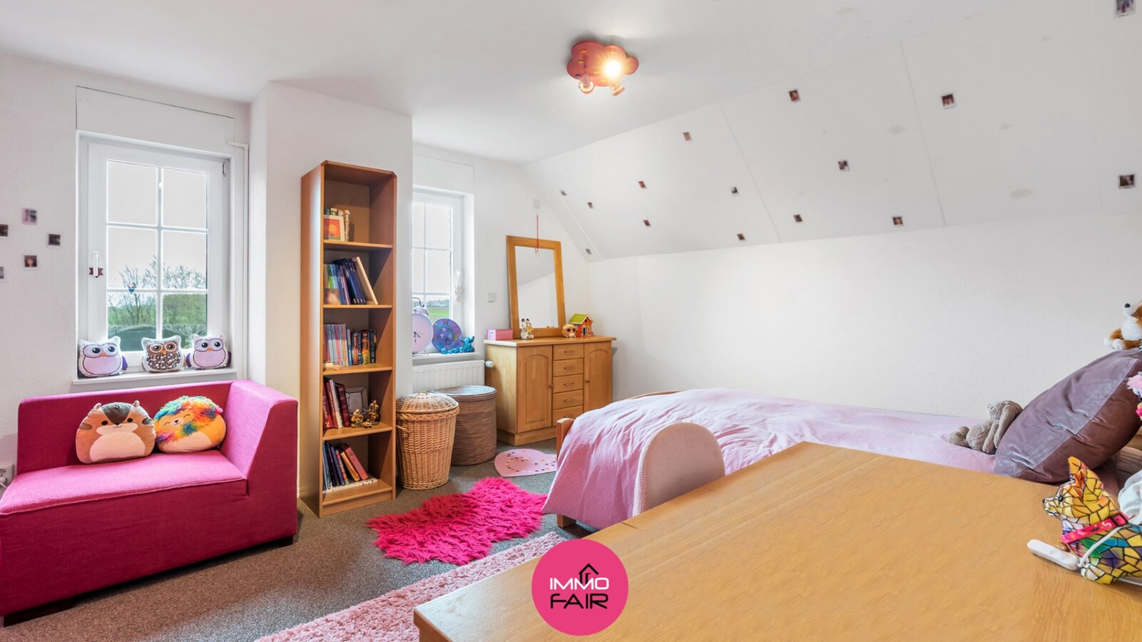 Vrijstaande woning op royaal perceel met panoramisch uitzicht, vlakbij Maastricht 