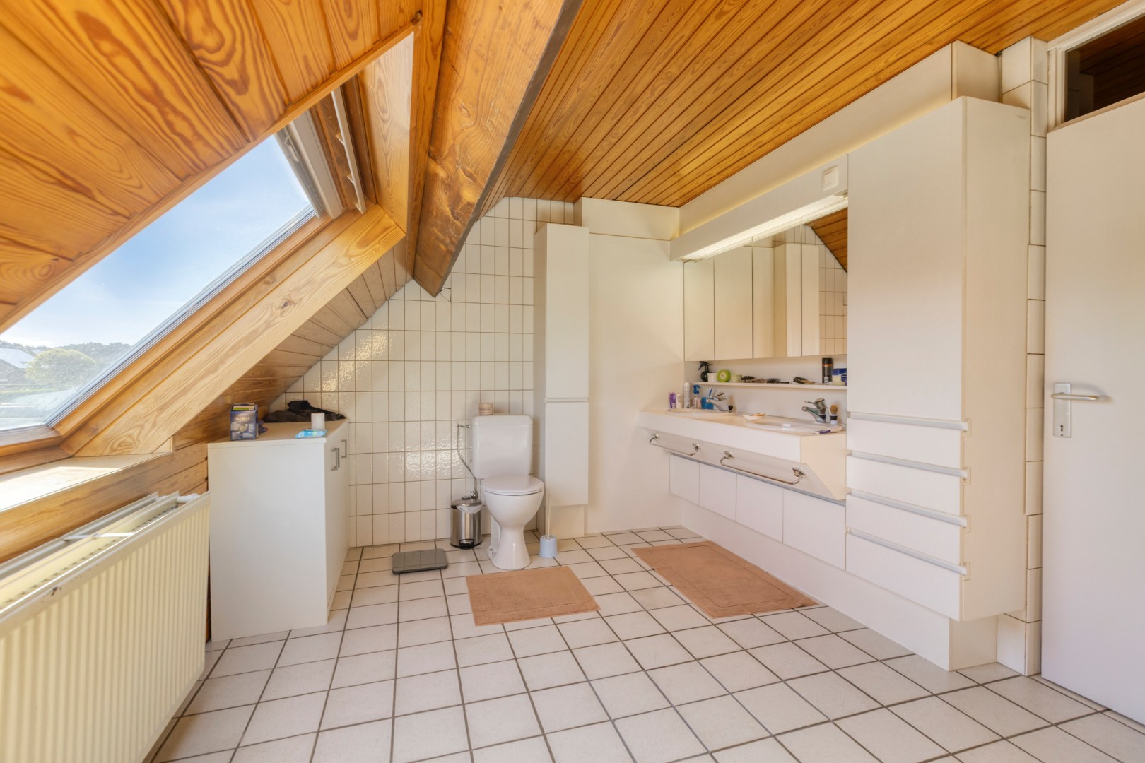 Ruime, rustig gelegen gezinswoning met 3 slpk. in Mol 