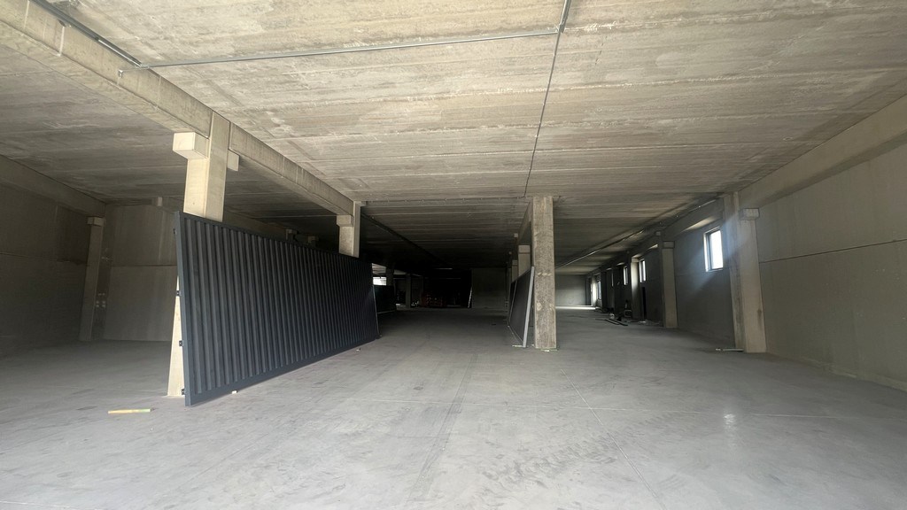 Nieuwbouw magazijnen te huur in de Pantserschipstraat in Gent