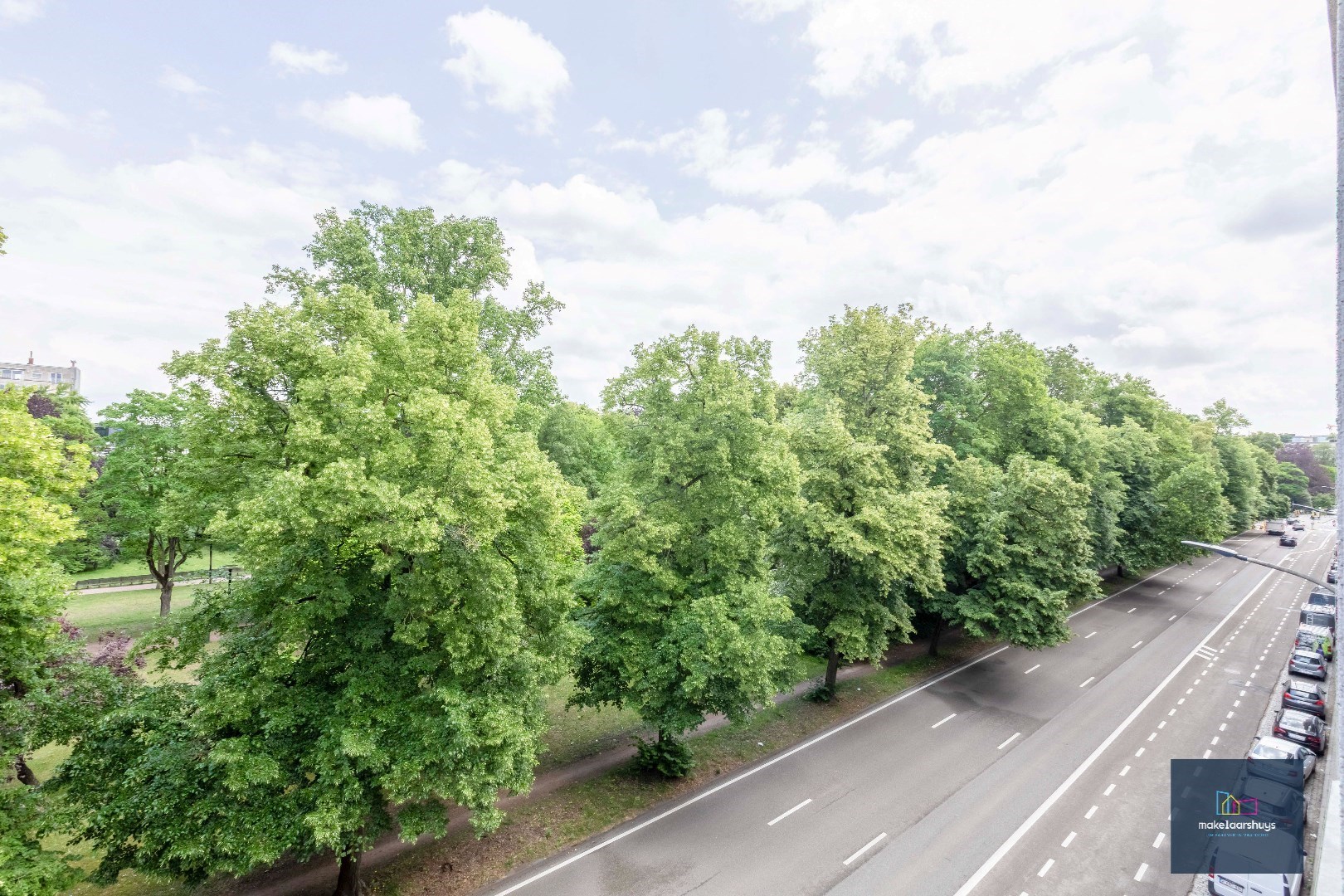 Gunstig gelegen app.  met 2 slaapkamers en terras nabij het Zuid-Park 