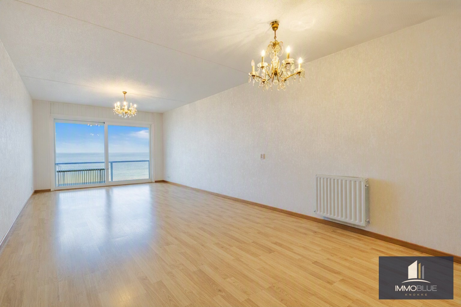 Appartement met frontaal zeezicht. 