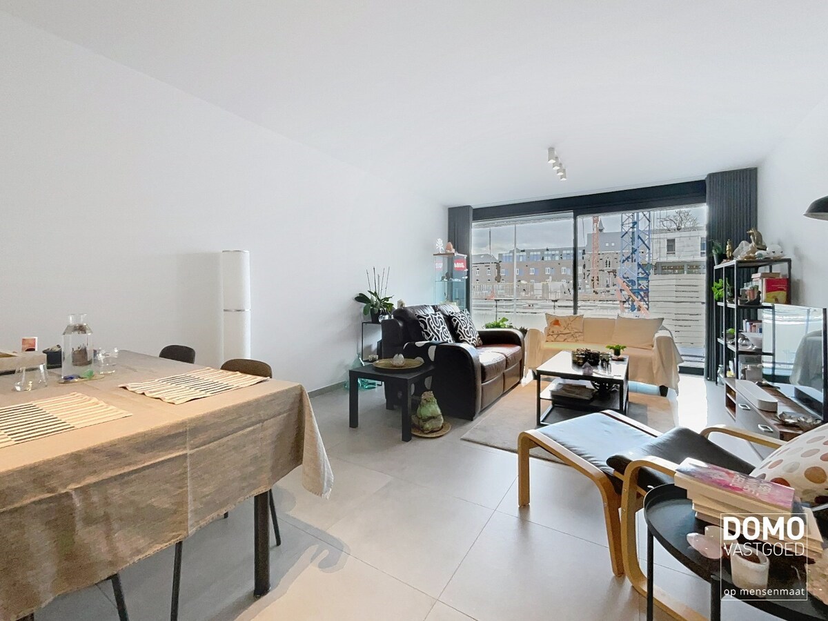 RECENT NIEUWBOUW APPARTEMENT MET 2 SLAAPKAMERS, RUIME BERGING &amp; AUTOSTANDPLAATS TE DIEPENBEEK 