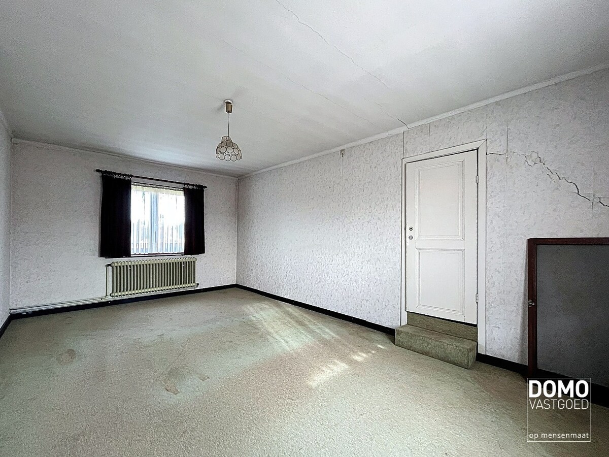 Authentieke open bebouwing met bijgebouwen en potentieel in Tuilt-Kuringen 