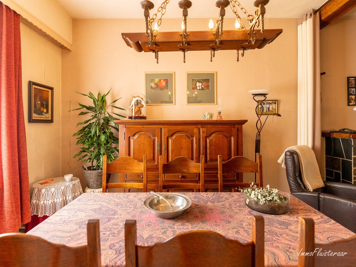 Characteristic long farmhouse with barn on approximately 4.6 hectares in Rijkevorsel. 