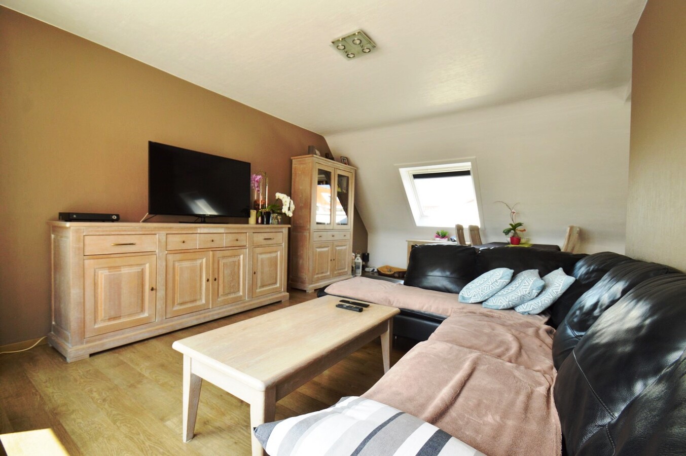 Dakappartement in hartje centrum - Heist 