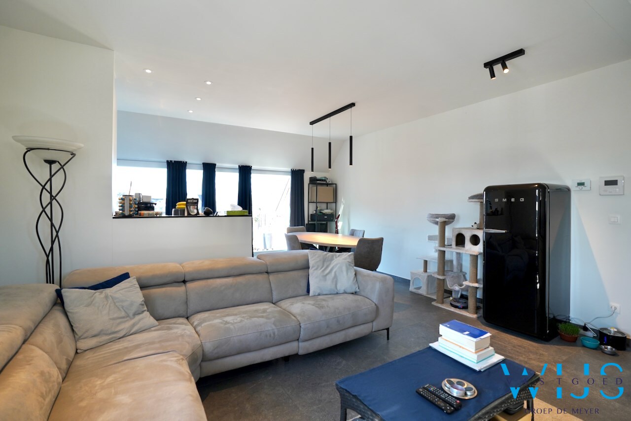 Instapklaar appartement met 2 slaapkamers &amp; terras te ASSENEDE ! 