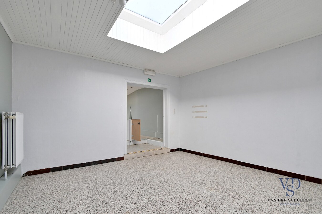 Uniek handelspand met woongedeelte in hartje Eine ! 