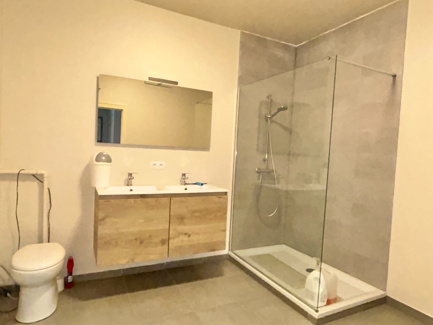 Gelijkvloers appartement van 106m² met garage en autostaanplaats 