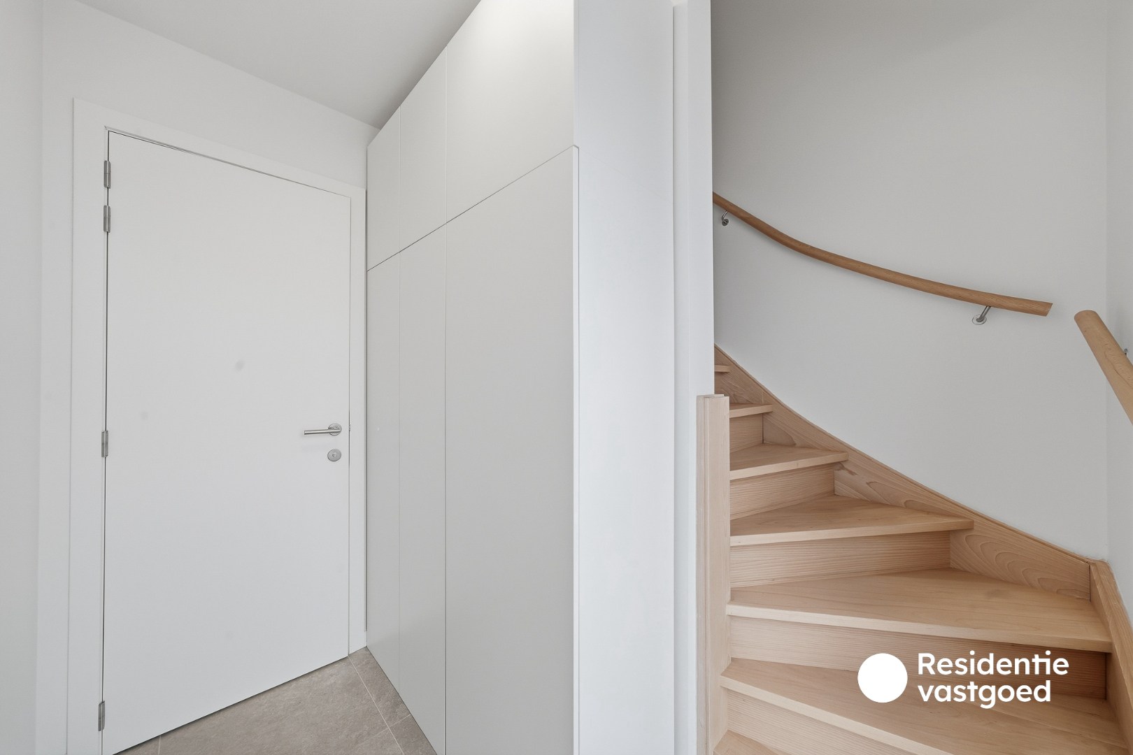 Energiezuinige halfopen recente woning met 3 slaapkamers in Oudenburg 