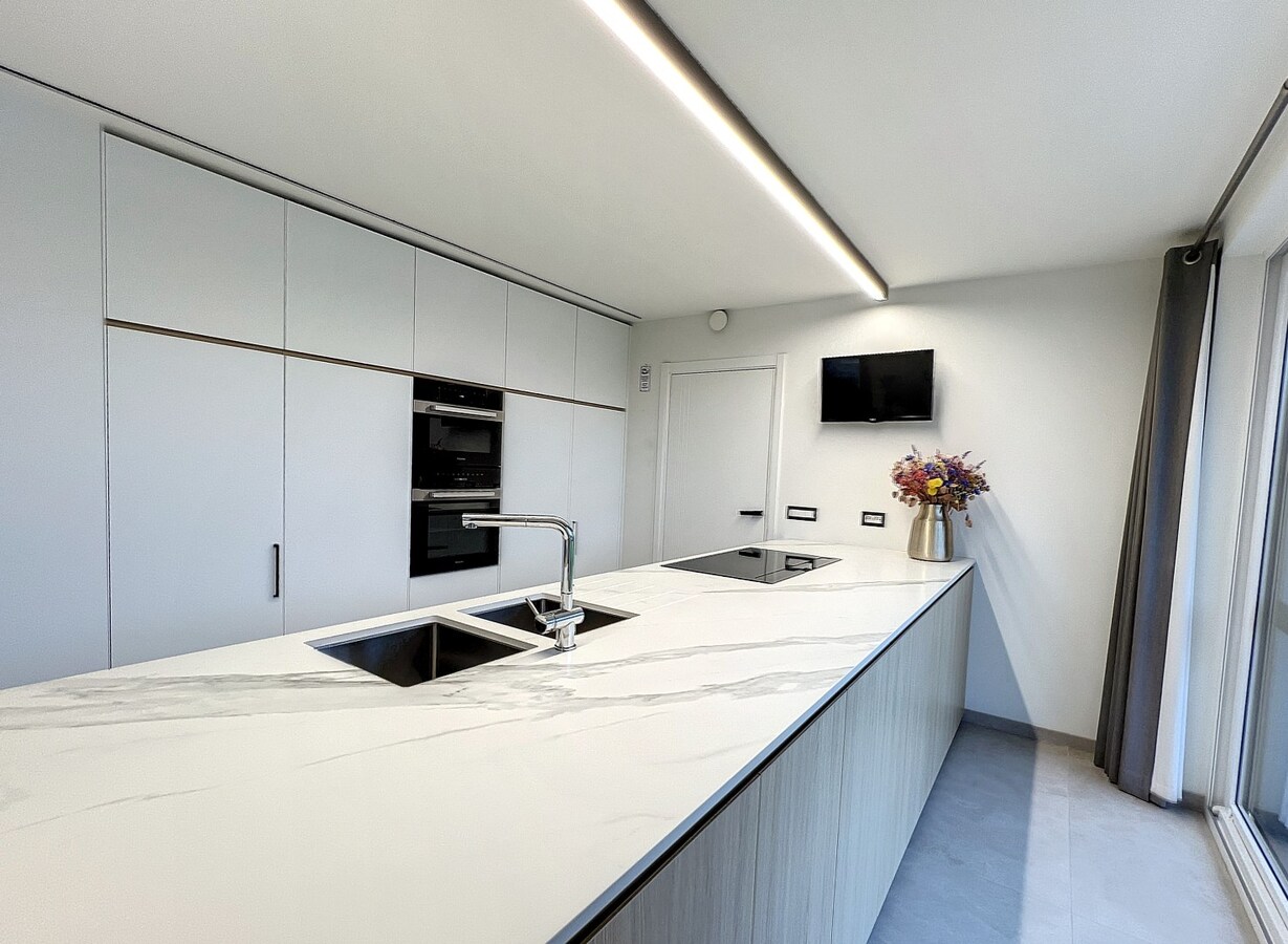 Prachtige instapklare woning met vier slaapkamers in een aangename wijk te Roeselare (Beitem). 