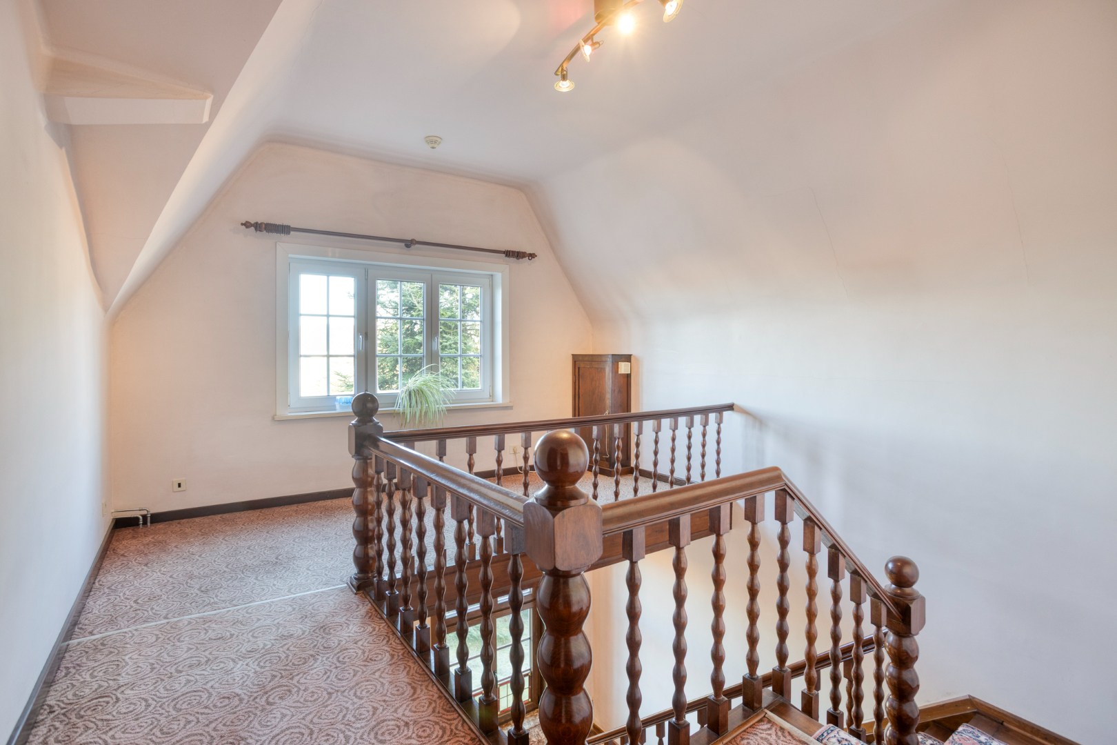 Charmante open bebouwing met 3 slaapkamers, tuin, terras en garage in Kessel-Lo! – EPC 562 kWh/m² - bewoonbare opp. 154 m² 