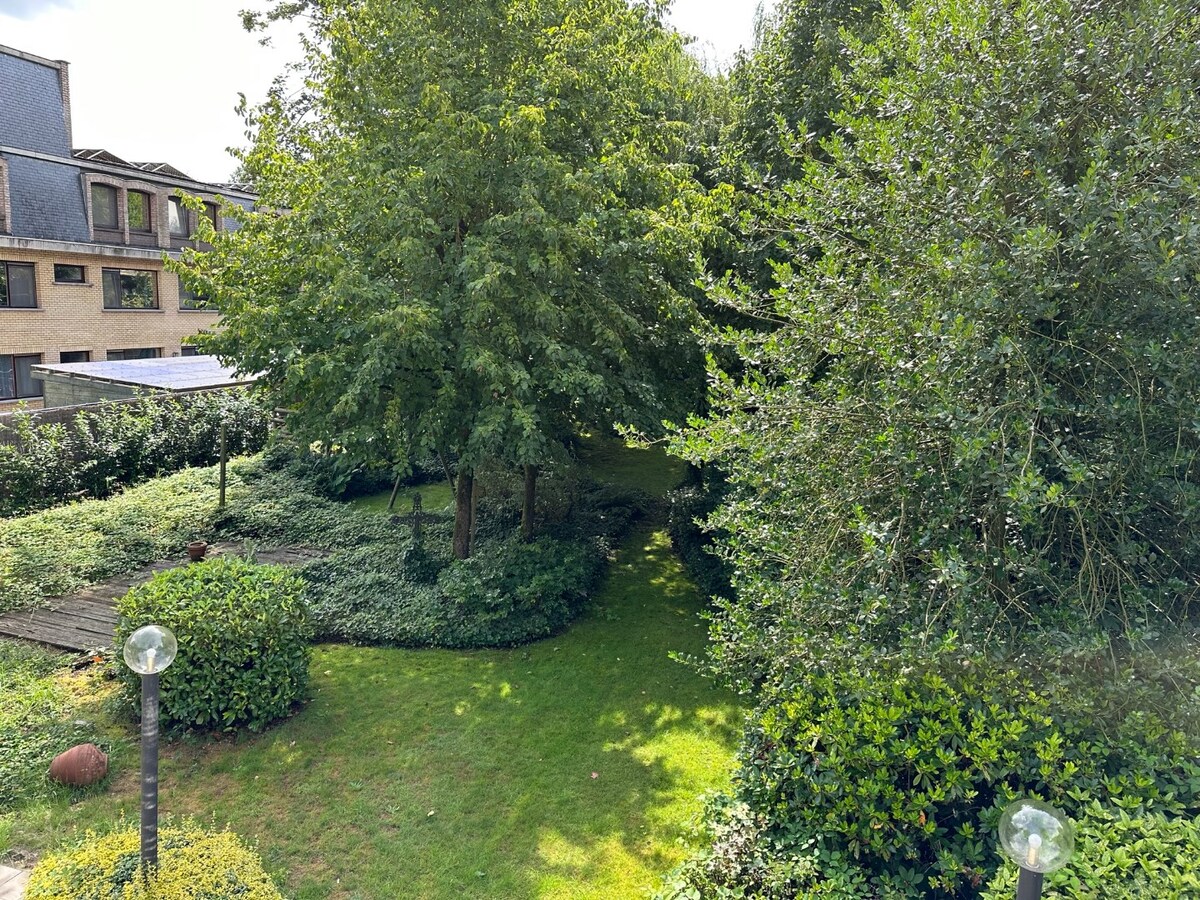 Ruime te renoveren woning met 5 slaapkamers op 1.250 m² 