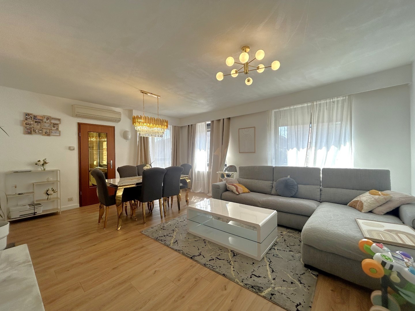 Instapklaar appartement met 2 slpk. in centrum Geel 