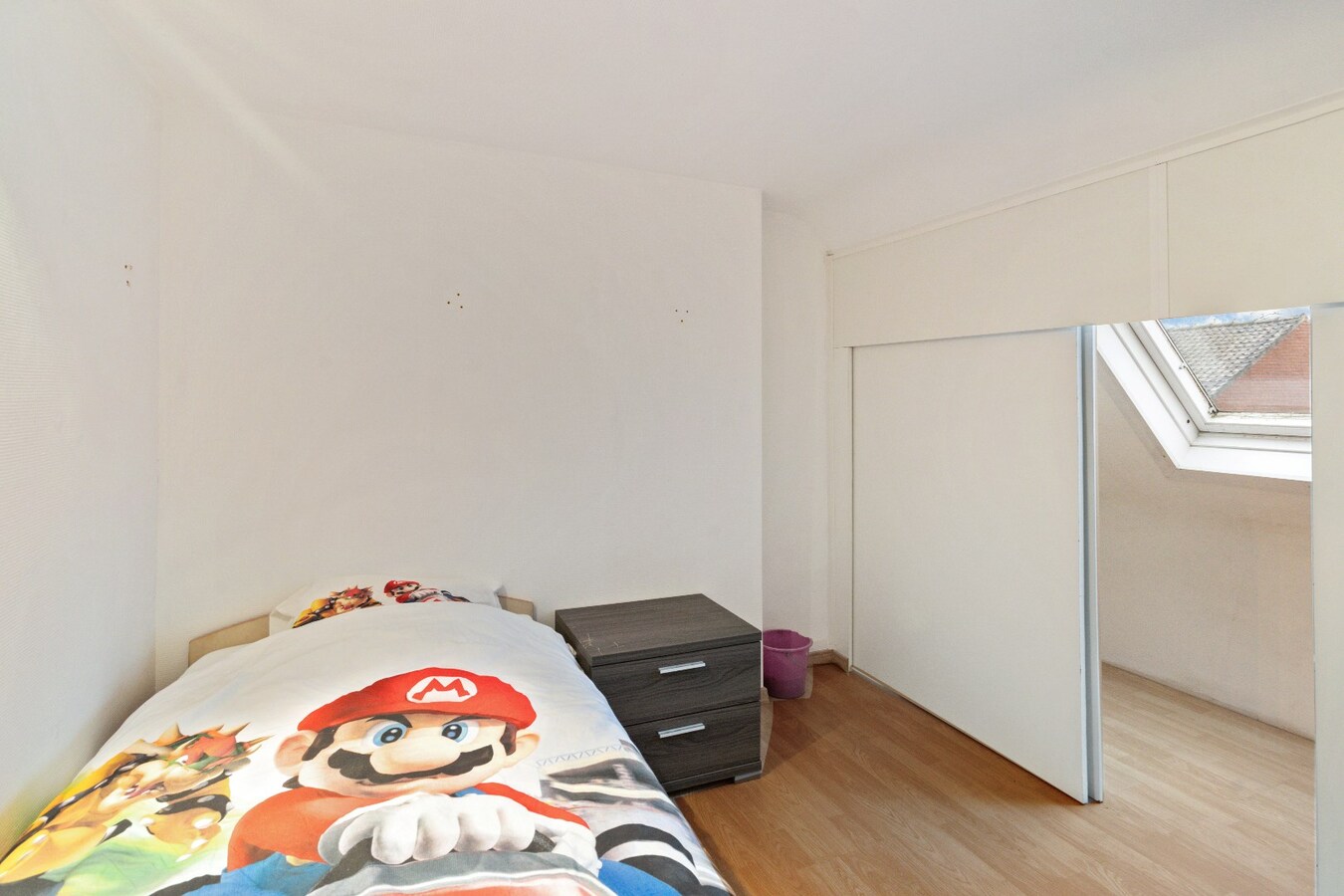 Tot in de puntjes afgewerkte, vrijstaande woning met garage 