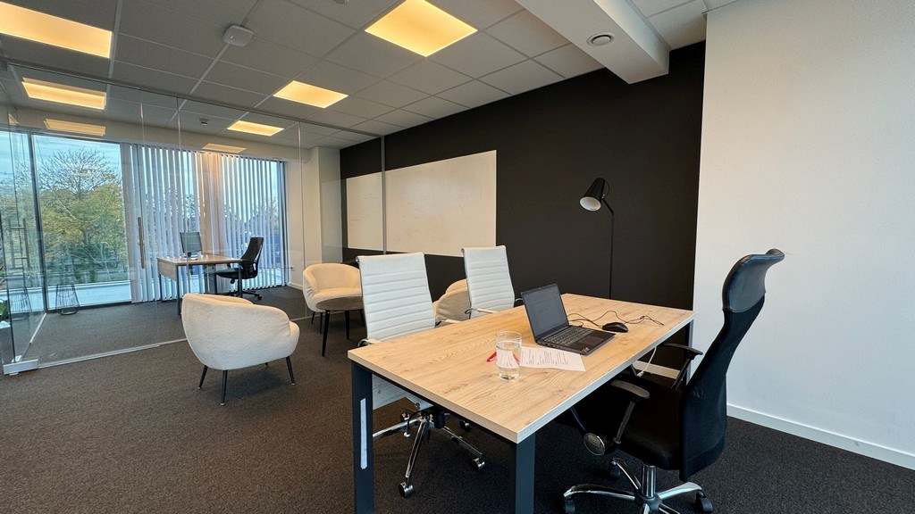 Mooi ingerichte kantoren te huur op zichtlocatie in Sint-Martens-Latem