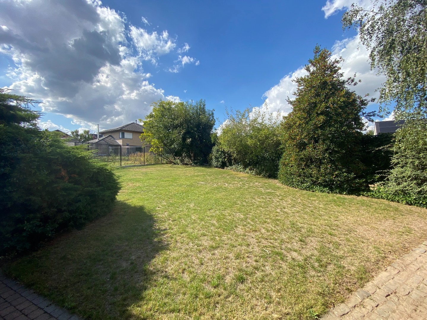 Charmante landelijke villa op een toplocatie in Waregem! 