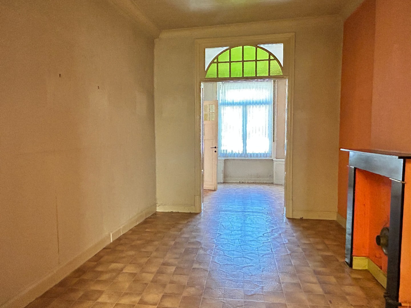 Stadswoning met 3 slaapkamers en koer 